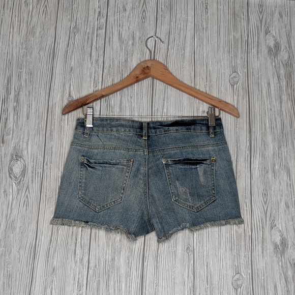 90s Stars Jean Shorts - Picture 2 of 5